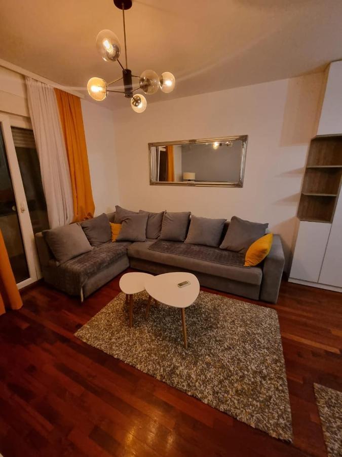 5 Star Apartment Podgorica Eksteriør billede