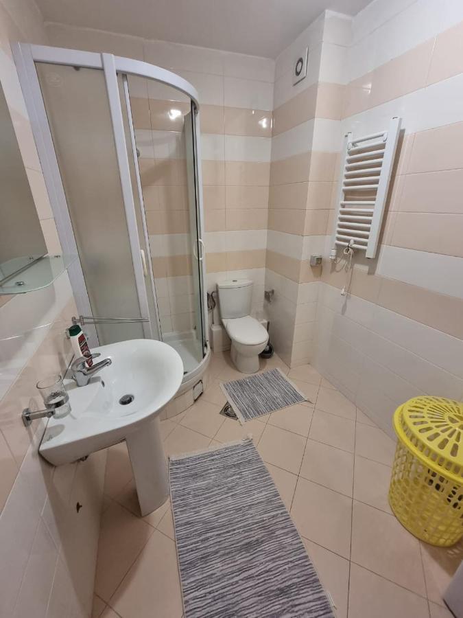 5 Star Apartment Podgorica Eksteriør billede