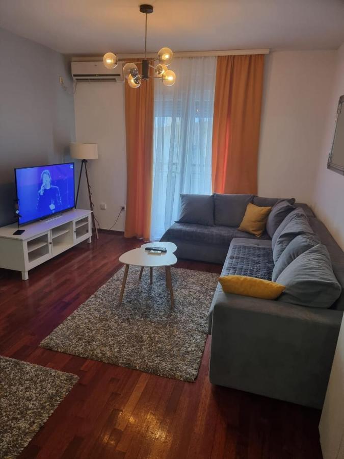 5 Star Apartment Podgorica Eksteriør billede